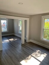 30 Cottage St in Bristol, CT - Building Photo - Building Photo