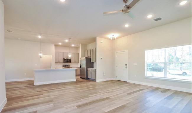 22 Postwood Dr in Palm Coast, FL - Foto de edificio - Building Photo