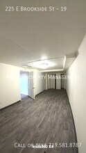 225 E Brookside St in Colorado Springs, CO - Building Photo - Building Photo