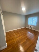 320 25th St in Miami Beach, FL - Building Photo - Building Photo