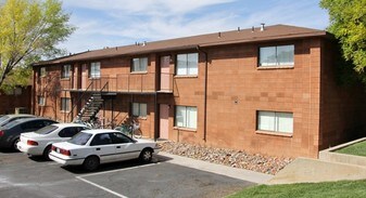 Raintree Apartments, Student Housing