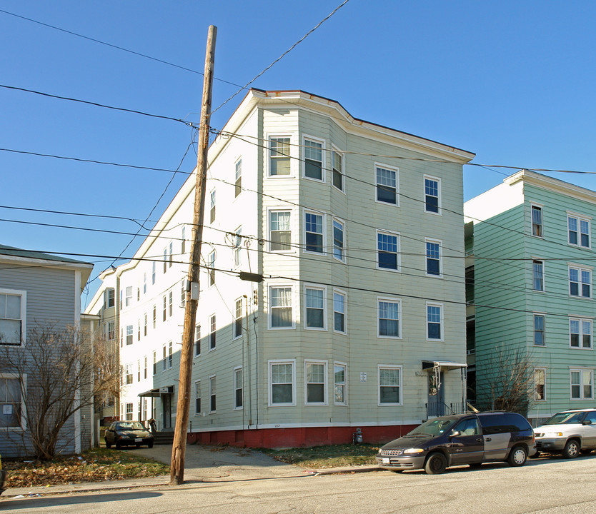 105 Shawmut St in Lewiston, ME - Foto de edificio