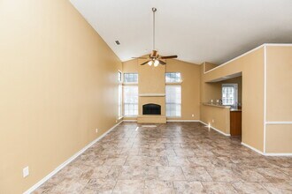 2733 Forest Creek Dr in Fort Worth, TX - Building Photo - Building Photo