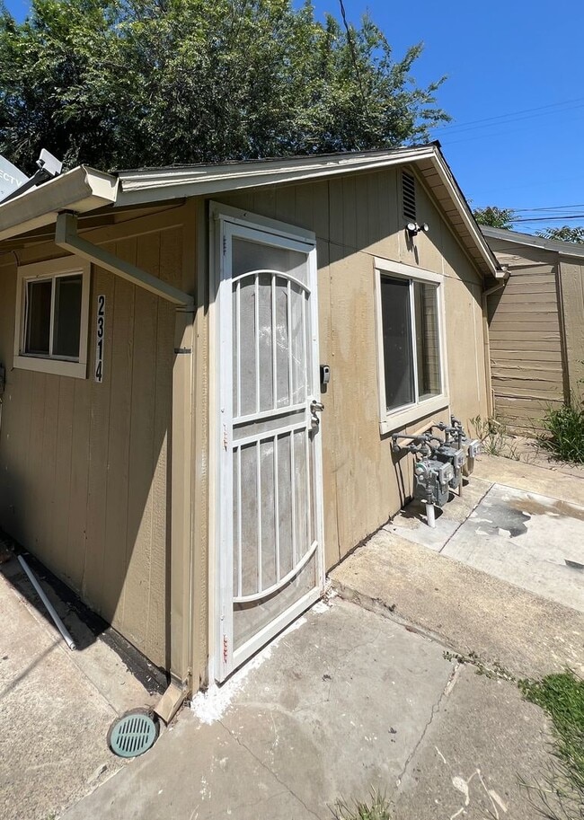 property at 2314 Beaumont St