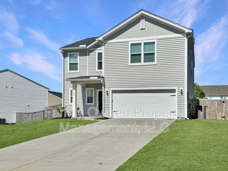 709 McRoy St in Moncks Corner, SC - Building Photo