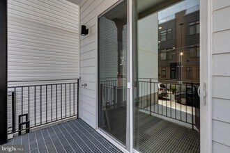 1339 S 20th St-Unit -C in Philadelphia, PA - Building Photo - Building Photo