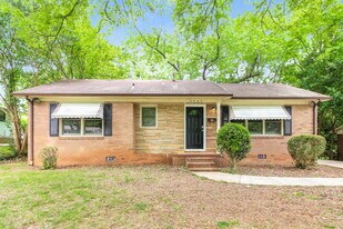 3924 Broadview Dr in Charlotte, NC - Building Photo