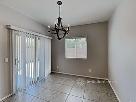 4021 W Desert Dr in Phoenix, AZ - Building Photo - Building Photo