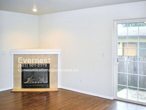 548 NE 117th Ave in Portland, OR - Building Photo - Building Photo