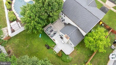 733 Sunnyfield Ln in Baltimore, MD - Building Photo - Building Photo