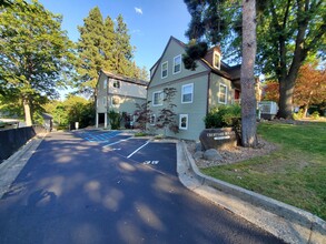 Courtyard Heights in Pullman, WA - Building Photo - Building Photo