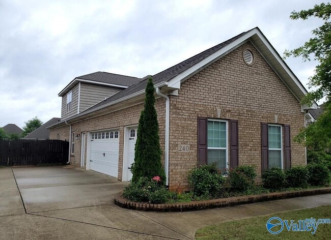 240 Heritage Mill Dr in Madison, AL - Building Photo - Building Photo