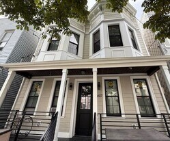 6607 Lincoln Pl in West New York, NJ - Building Photo