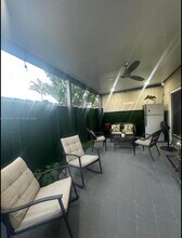 557 NE 5th Pl in Florida City, FL - Building Photo - Building Photo