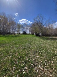 387 Missouri Valley Rd in Riverton, WY - Foto de edificio - Building Photo