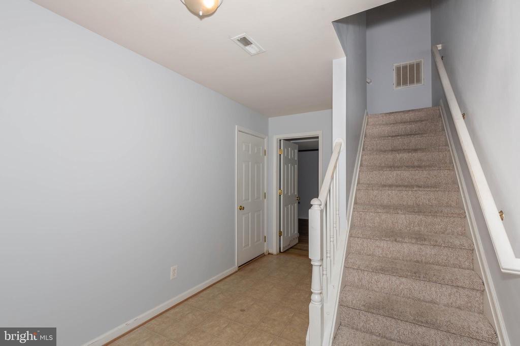 128 Pony Cir in Martinsburg, WV - Building Photo