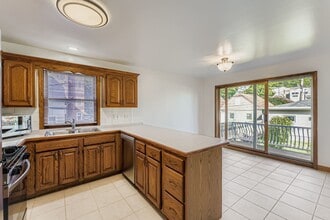 2550 W Winnemac Ave in Chicago, IL - Building Photo - Building Photo
