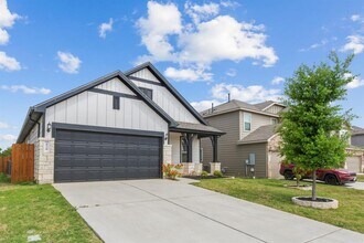 428 English Oak St in Georgetown, TX - Building Photo - Building Photo