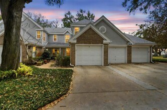 2201 Coach House Blvd in Orlando, FL - Building Photo - Building Photo