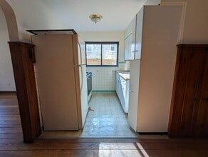 2813 Temple Ave, Unit 1 in Cincinnati, OH - Foto de edificio - Building Photo