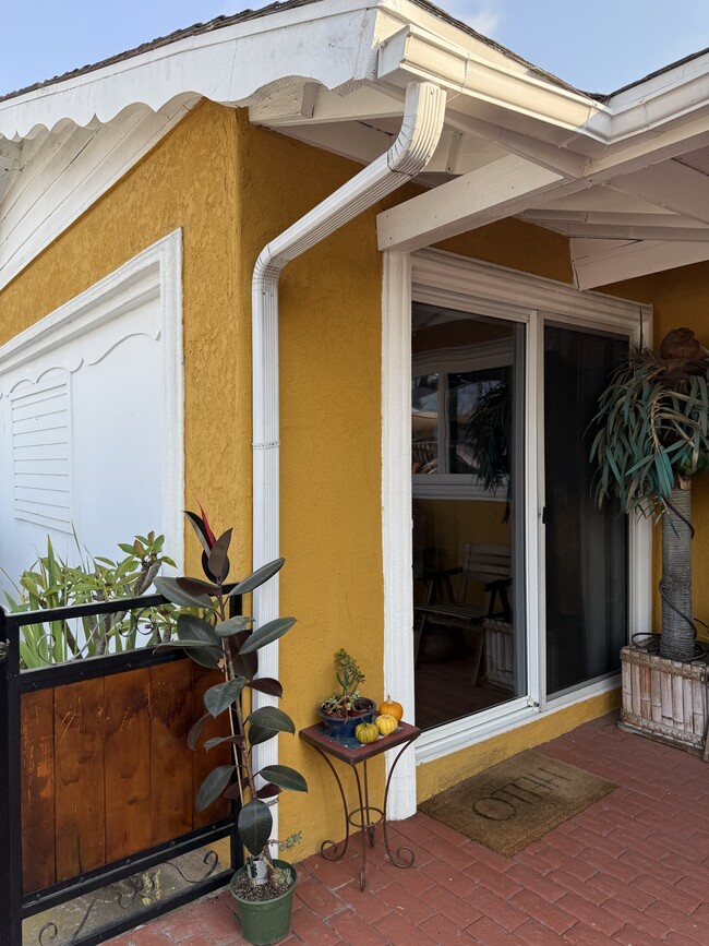 property at 2866 Calle Salida del Sol