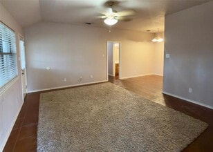 946 E 3rd St in Weatherford, TX - Building Photo - Building Photo