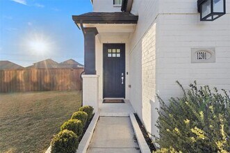 12301 Penson St in Haslet, TX - Building Photo - Building Photo