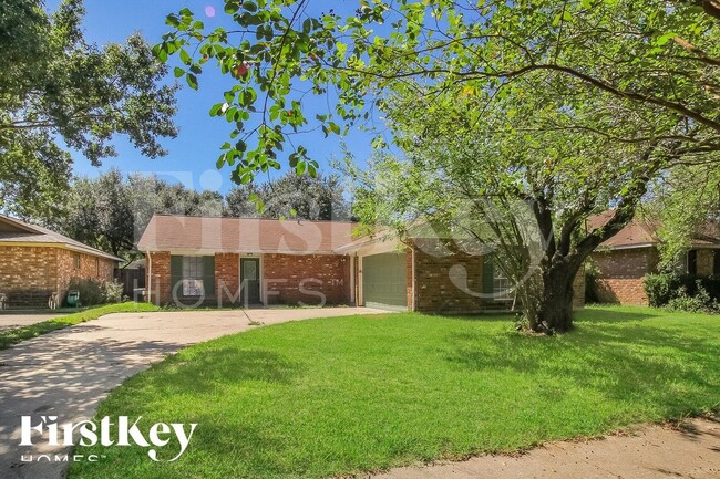 property at 14135 Rosetta Dr