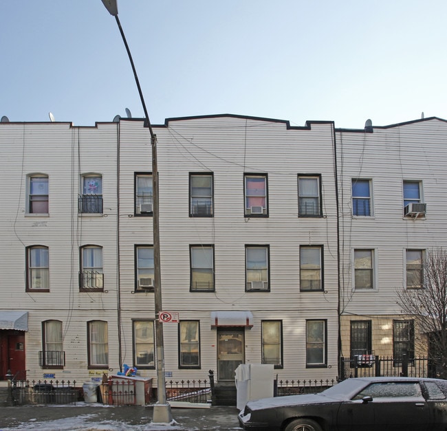 212 Himrod St in Brooklyn, NY - Building Photo - Building Photo