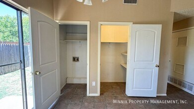117 N Troy Ave-Unit -B in Lubbock, TX - Building Photo - Building Photo