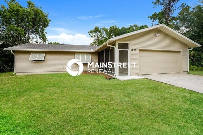property at 1503 E 5th St