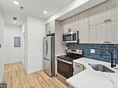 5937 Osage Ave in Philadelphia, PA - Building Photo - Building Photo