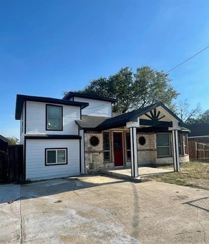 2530 Sylvia St in Dallas, TX - Building Photo - Building Photo