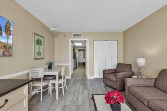 2000 N Ocean Blvd-Unit -ID1269228P in Myrtle Beach, SC - Foto de edificio - Building Photo