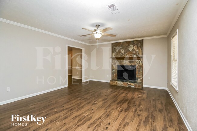 388 Scenic Ln in Auburn, GA - Foto de edificio - Building Photo