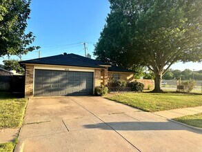 4610 Gentle Springs Dr in Arlington, TX - Building Photo - Building Photo