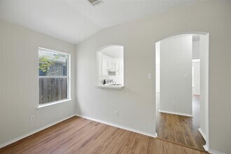 1225 Tudor House Rd in Pflugerville, TX - Building Photo - Building Photo