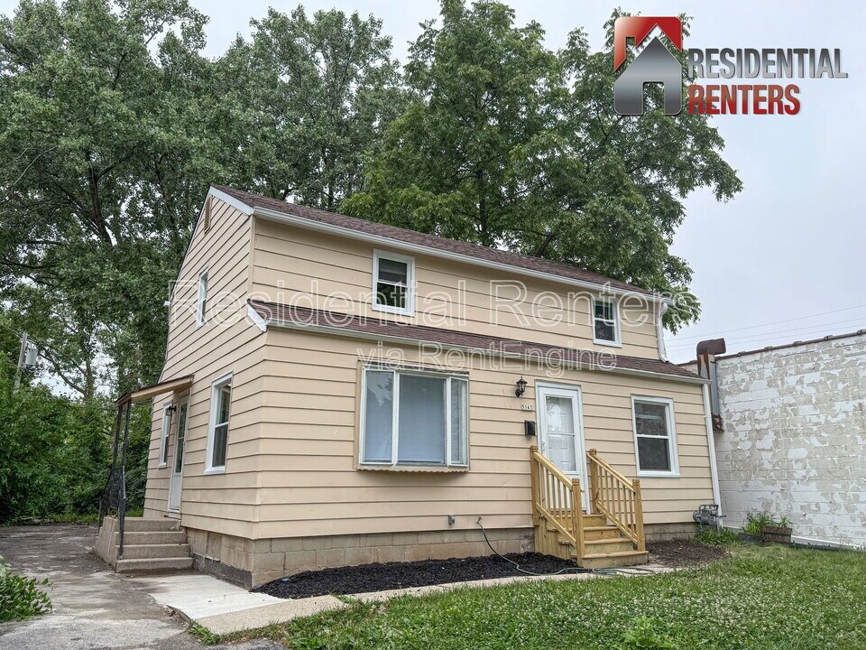5163 N 58th St in Milwaukee, WI - Foto de edificio