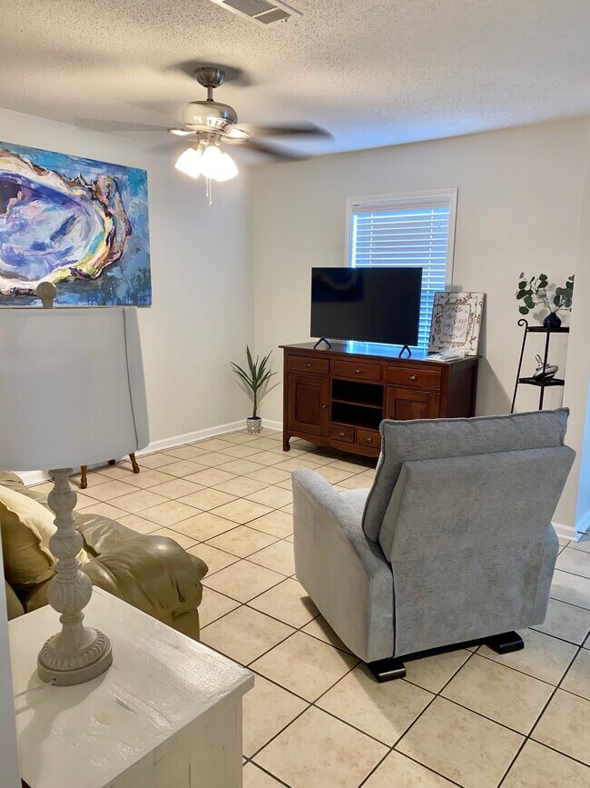 1729 N Tallowood Dr in Lake Charles, LA - Building Photo - Building Photo