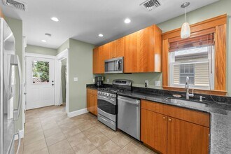 1579 Centre St in Boston, MA - Building Photo - Building Photo