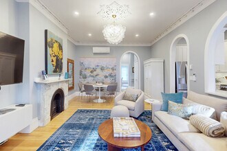 86 Worcester St, Unit 4 in Boston, MA - Building Photo - Building Photo