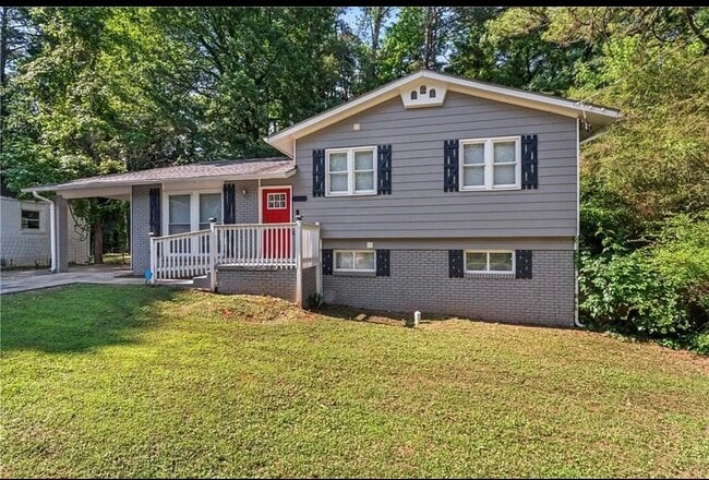 179 Oak Dr SW in Atlanta, GA - Foto de edificio - Building Photo