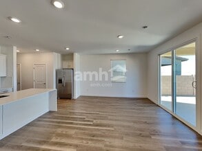 9549 Harkes Dr in Tucson, AZ - Foto de edificio - Building Photo