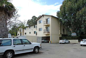 Canyon Lodge Apartments in Oceanside, CA - Building Photo - Building Photo