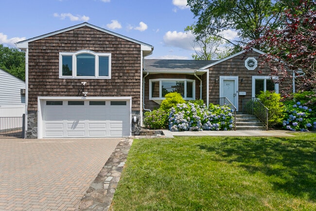 property at 691 Wilmot Rd