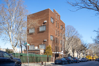 105 Hewes St in Brooklyn, NY - Building Photo - Building Photo