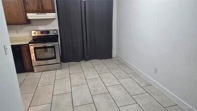 13 Yorkshire Ln in Belleville, IL - Building Photo - Building Photo