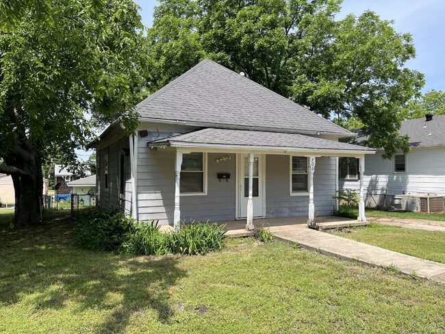 706 S Knoblock St in Stillwater, OK - Building Photo - Building Photo