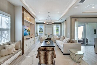 8825 St Lucia Dr in Naples, FL - Building Photo - Building Photo