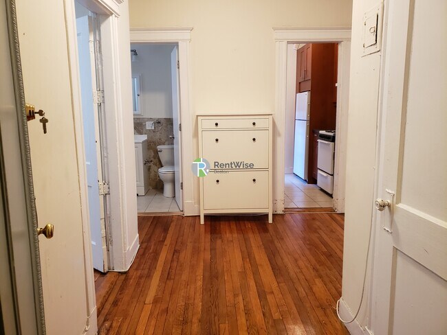 25 Queensberry St